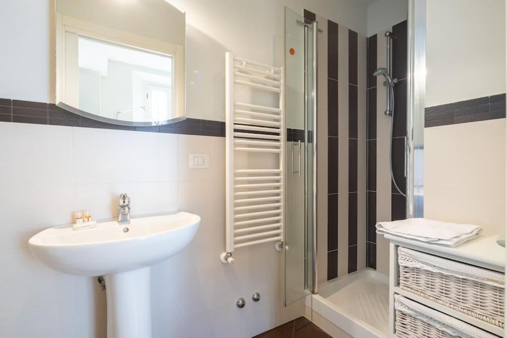 Small & Charming 1-Br Apt Firenze Bagian luar foto